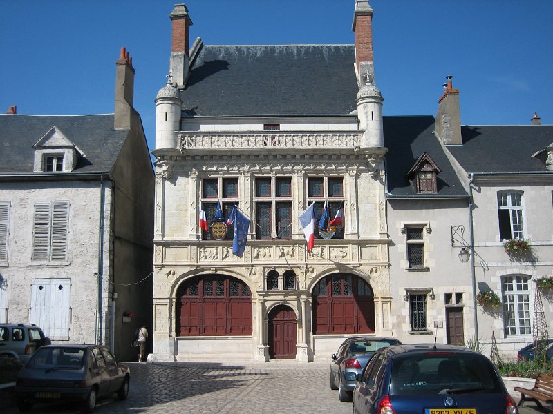 20060609_357_Beaugency_stadhuis.JPG - Het schattige raadhuis van Beaugency.