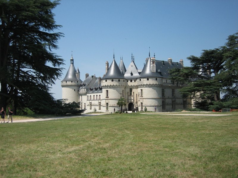 20060613_406_Chaumont_kasteel.JPG - Kasteel Chaumont uit het park aan de zuidkant.