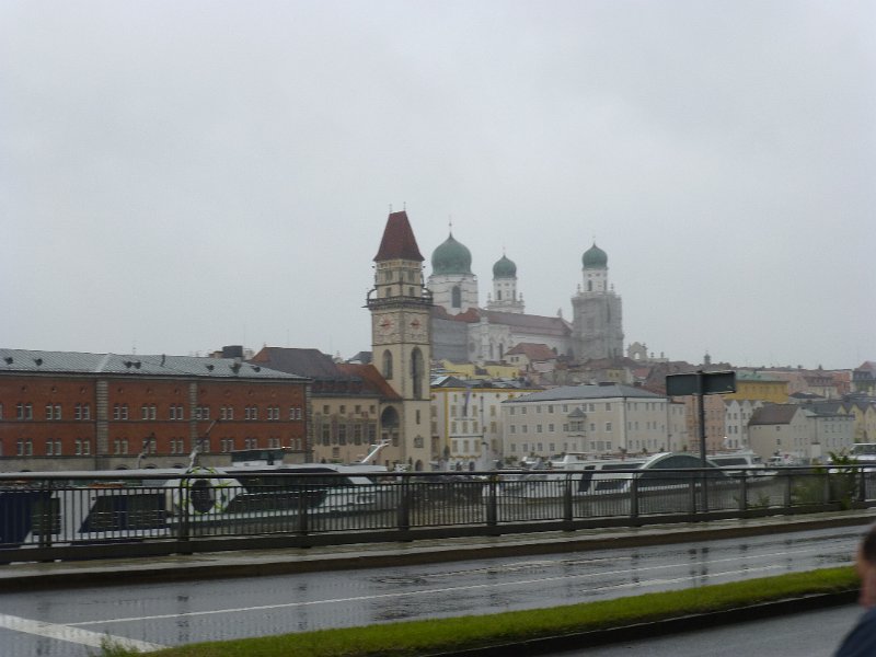 123-HoogwaterPassau.JPG - Passau in de regen