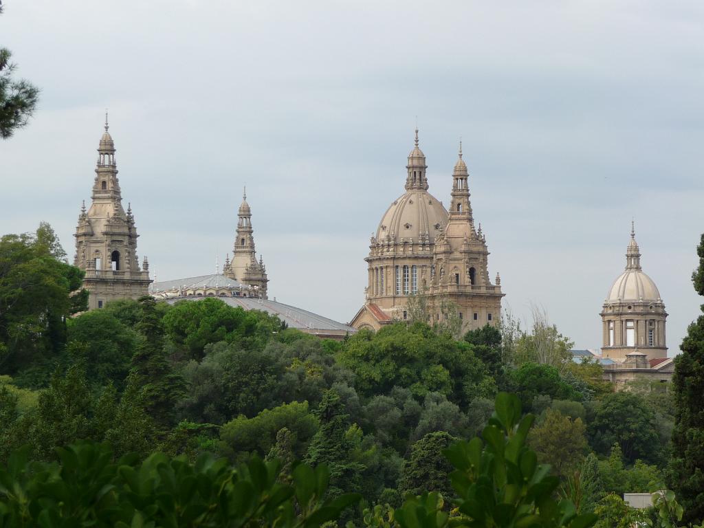 047_MNAC.JPG - Uitzicht op het Museu Nacional d'Art de Catalunya, ook op de Montjuïc.