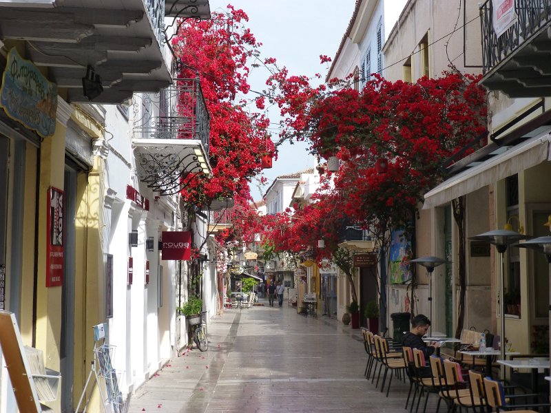 P1080630.JPG - Straatje in Nafplio.