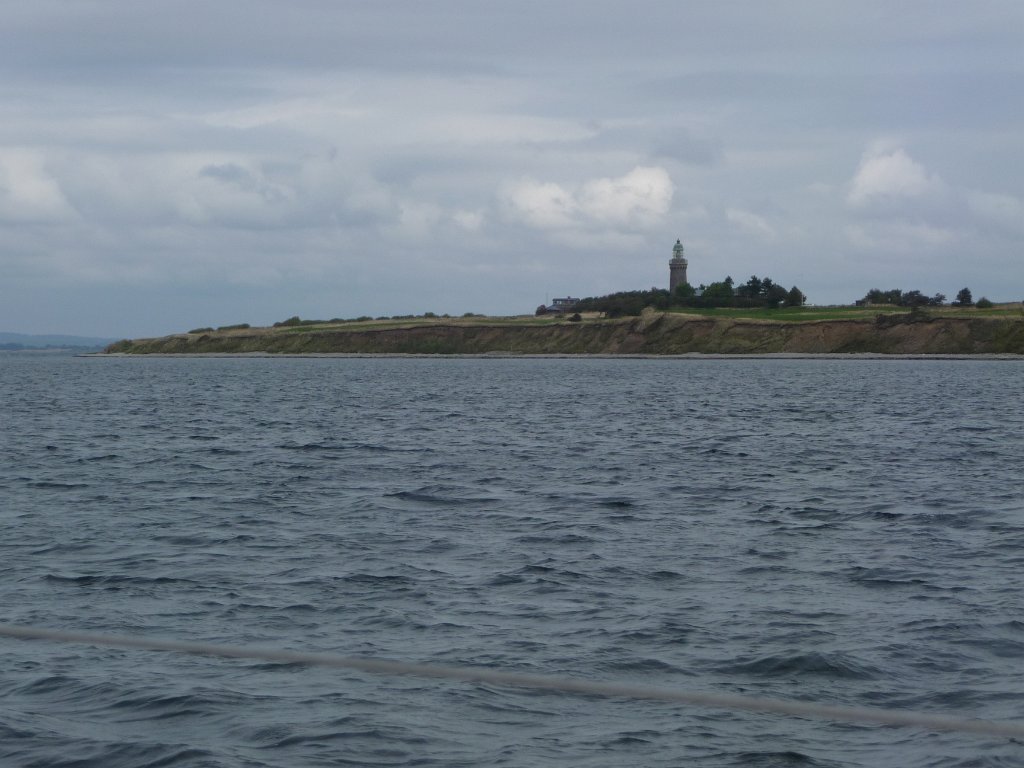 P1090608.JPG - De eerste dag varen we naar Bagenkopf in Denemarken. Geen foto's. De tweede dag varen we door naar Søby op Ærø. De vuurtoren op het noordpuntje van het eiland Ærø.