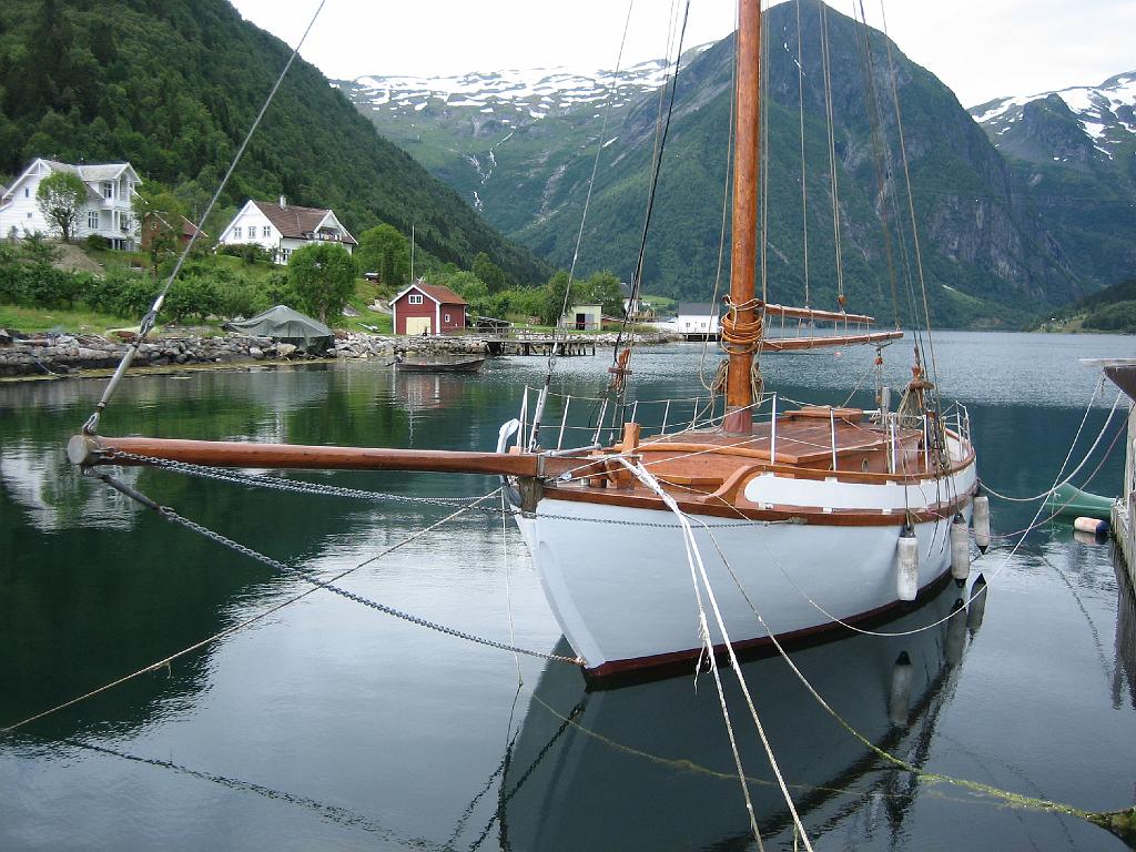 5929_BalestrandBootje.jpg - Balestrand