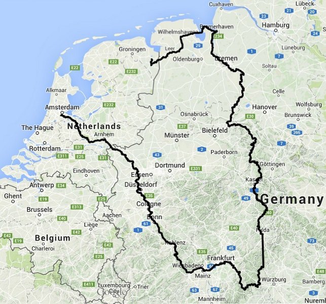 000-overzichtskaart2015_concept.jpg - In mei en juni 2015 zijn we langs de Rijn gefietst to Mainz. Daarna de Main op tot Gemünden. Overgestoken naar de Fulda en die afgefietst tot hij Weser gaat heten. Daarna de Weser tot Bremerhaven. We wilden het rondje kompleet maken, maar in Nederland kregen we zulke harde wind tegen dat er geen lol meer aan was. Lekker de trein naar huis gepakt vanaf Groningen. Wil je de track in detail zien, ga dan naar https://www.google.com/maps/d/edit?mid=zMTeGUq2-qcc.kSxGpo-kIVLk&usp=sharing