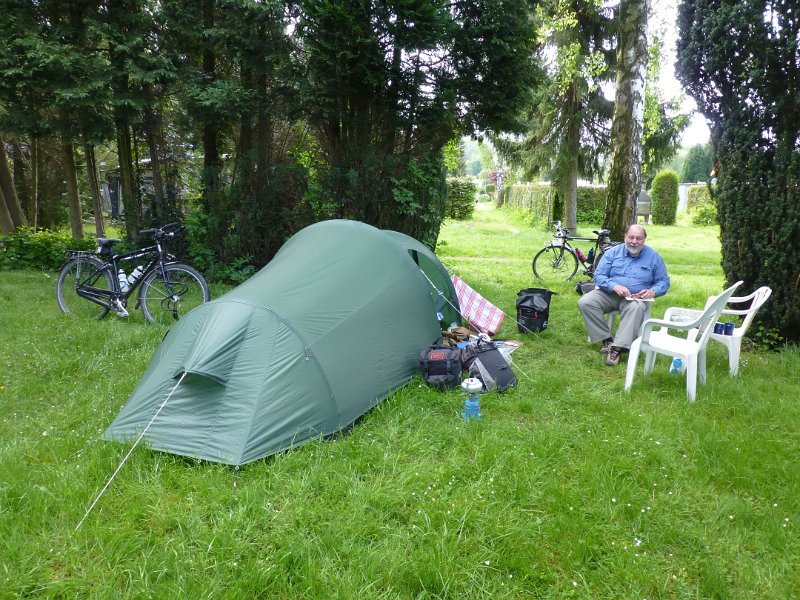 P1050961.JPG - Die avond staan we op een beetje een vreemde camping in Kalkar.