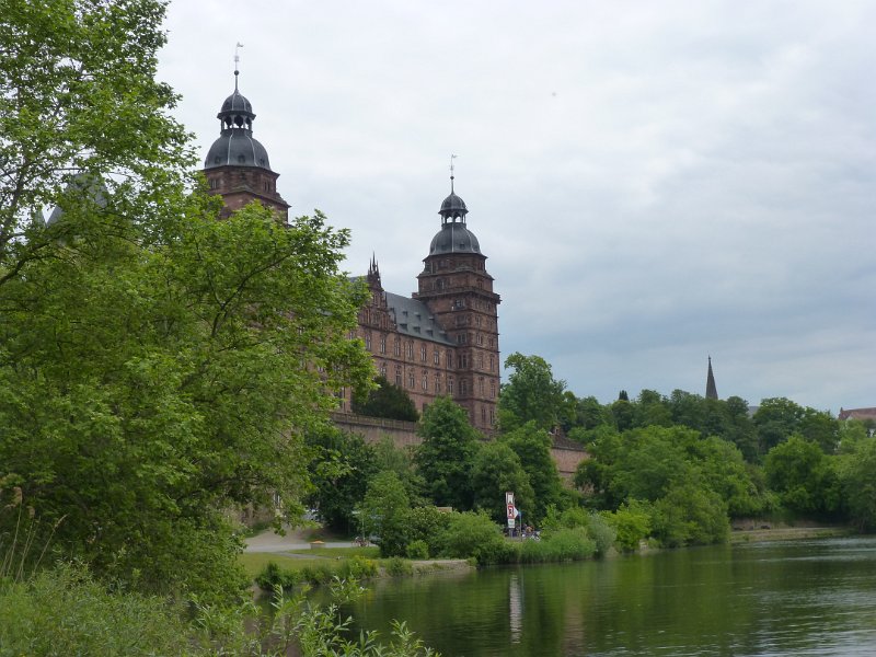 P1060174.JPG - De Aschaffenburg. Weer zo'n geweldig groot ding!