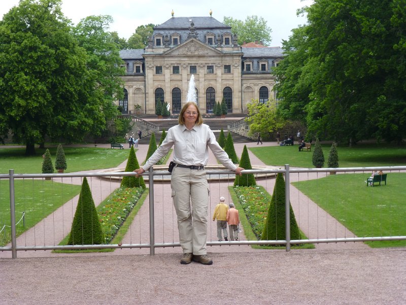 P1060274.JPG - Onze Koning Willem I is tussen 1804 en 1806 op voorspraak van Napoleon nog even de baas geweest in Fulda. Ik kan me voorstellen dat paleis Noordeiende daarna wat tegenviel.